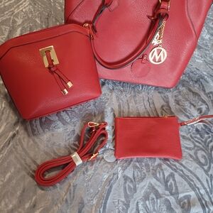 Chic Red Shoulder Bag Set